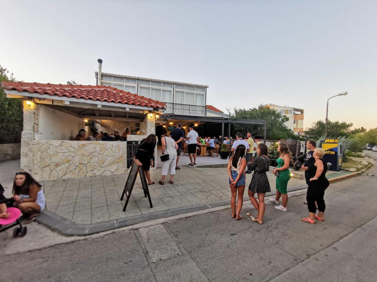 Pansion Karoca Bed & Breakfast Vodice Exterior foto