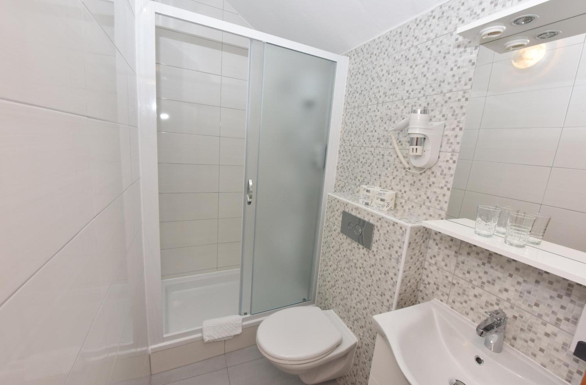 Pansion Karoca Bed & Breakfast Vodice Exterior foto